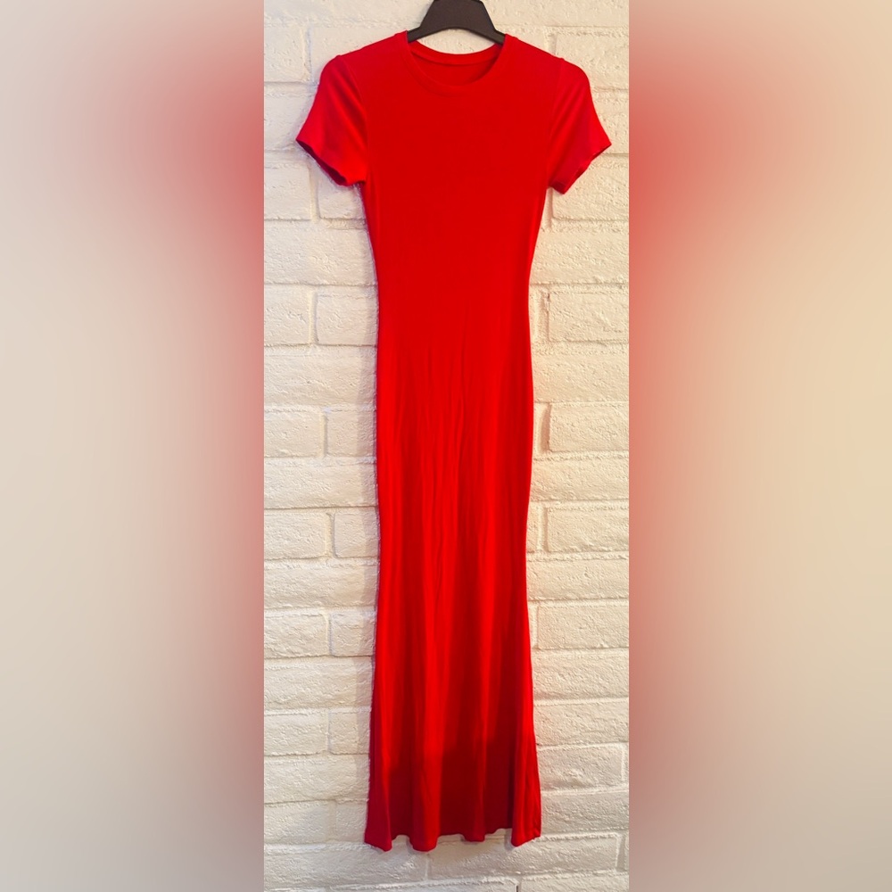 Reforia Red Ribbed Bodycon Maxi Dress Short Sleeve Size L